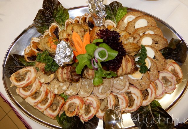 90 éves a Gróf Tisza István Kórház 143